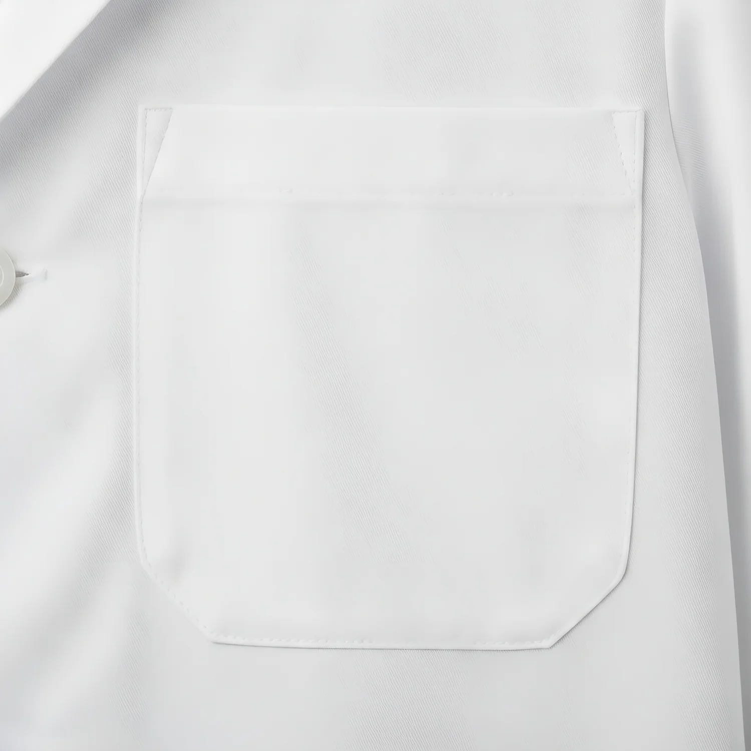 Bolso de jaleco com bordado personalizado